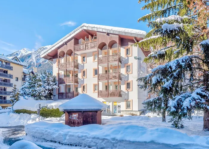 Pierre & La Riviere 3*