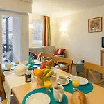 レジデンス マエバ ラ リヴィエール アパートホテル