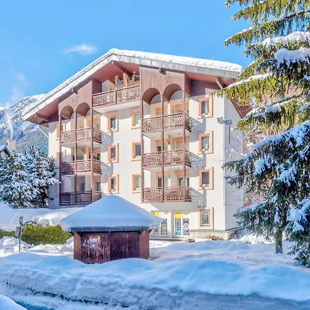 Pierre & La Riviere 3*