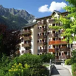 Pierre & La Riviere 3*