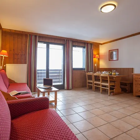 Hotel apartamentowy Pierre & La Riviere 3*