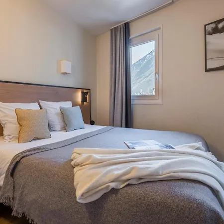 Hotel apartamentowy Pierre & La Riviere 3*