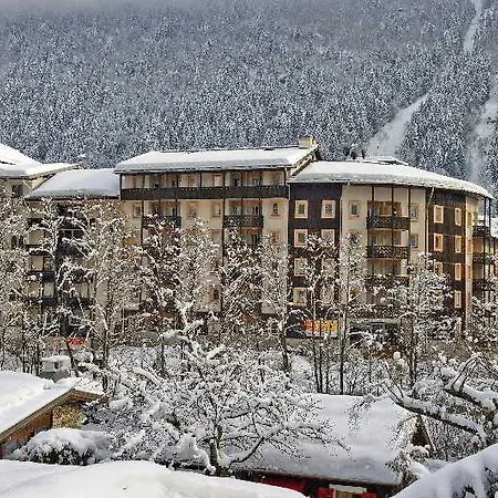 Résidence Pierre&vacances La Rivière 3*