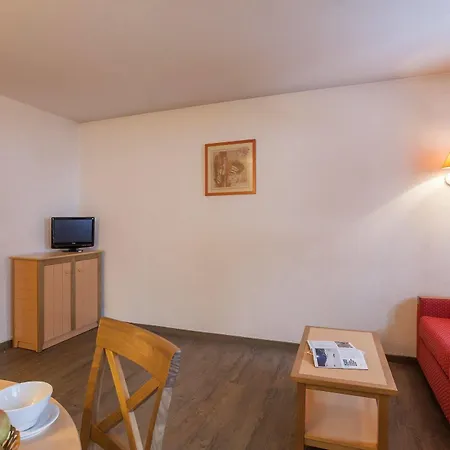 Résidence Pierre&vacances La Rivière Appart hôtel 3*