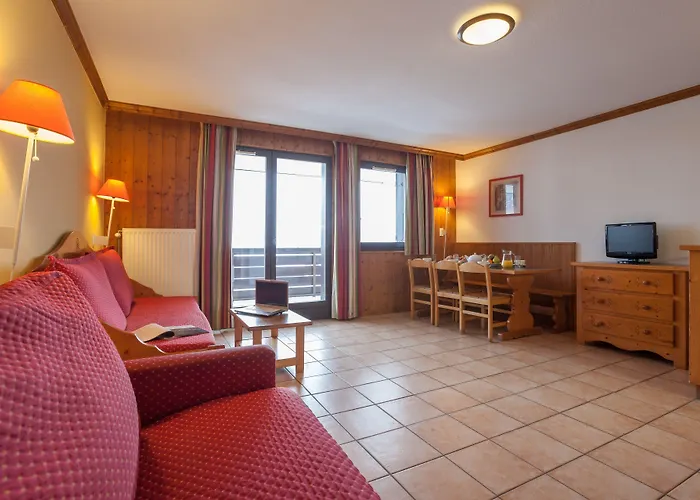Hotel apartamentowy Pierre & La Riviere 3*